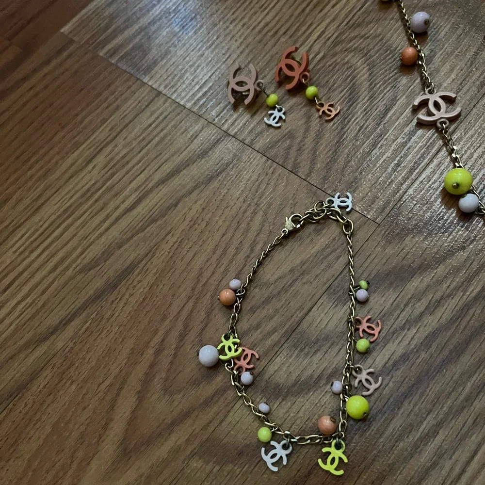 Vintage 2003 Chanel Multicolored CC Necklace set - Picture 2 of 3